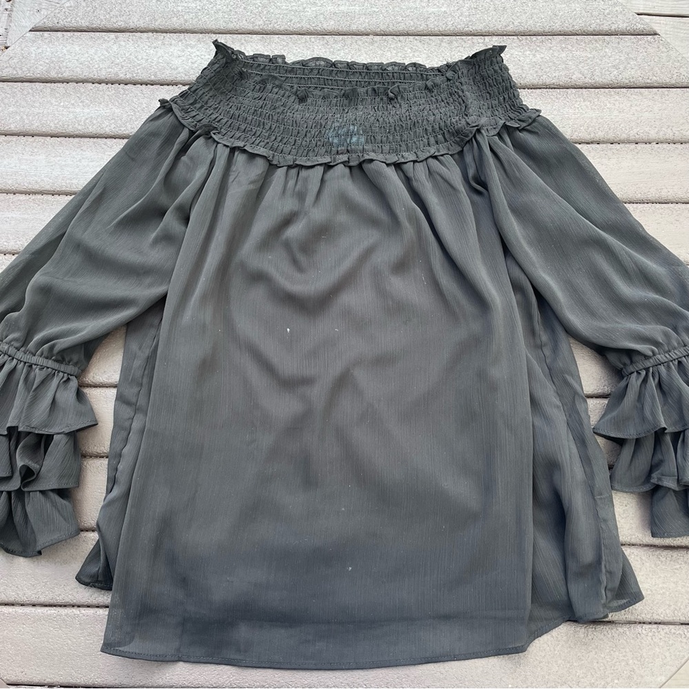 Black Ruffled Long Sleeve Top